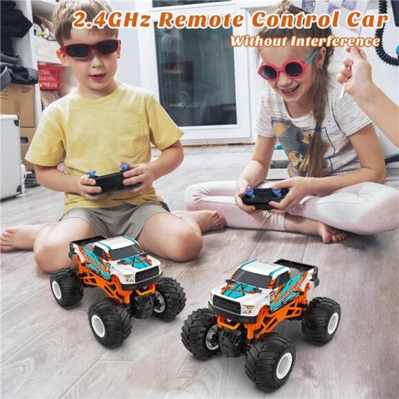 1:16 Scale RC Monster Truck - 2.4GHz All Terrain Car for Kids 4-12, 20 Km/h Off - Picture 3 of 7